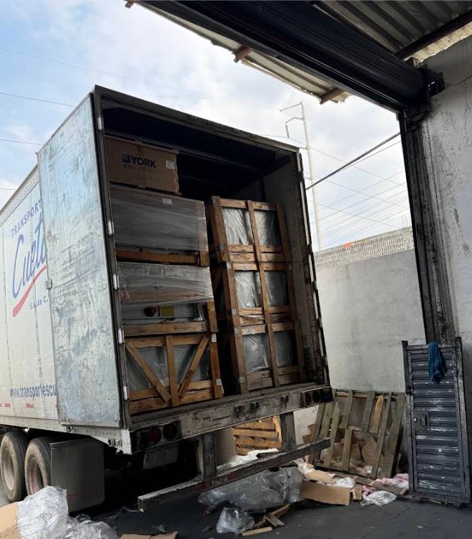 Operación y unidades de Transportes Cueto
